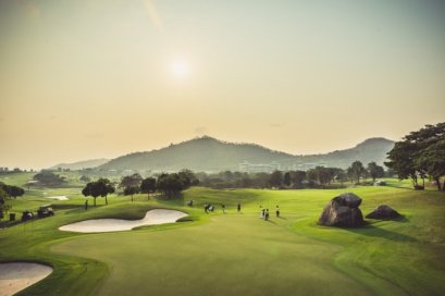 7 สนามกอล์ฟเด็ด ที่นักกอล์ฟห้ามพลาด