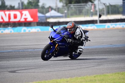 ยามาฮ่า ยกทัพสื่อมวลชนสัมผัส YZF-R6 และบิ๊กไบค์ บนแทร็คสนามช้าง