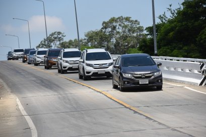 ขับ ฮอนด้า บีอาร์-วี และฮอนด้า ซิตี้ ไหว้พระใหญ่จังหวัดอ่างทอง 