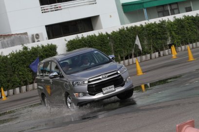 อินโนวา คริสต้า ใหม่ รถอเนกประสงค์ตอบรับไลฟ์สไตล์คนยุคใหม่