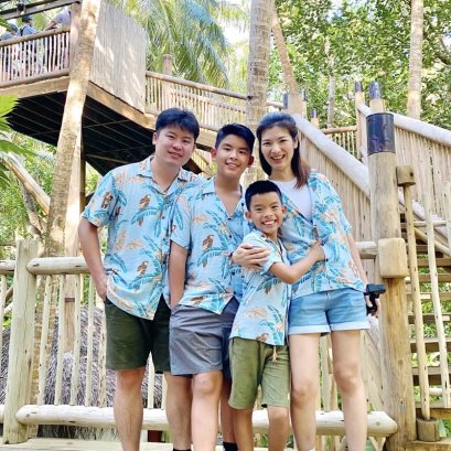 เสื้อฮาวาย เสื้อเด็ก เสื้อครอบครัว เด็ก&amp;ผู้ใหญ่ Hawaiian aloha Shirts (Parrot-blue)