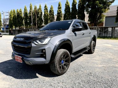 2022 ISUZU ALL NEW D-MAX DOUBLE CAB 3.0 Vcross M 4WD เกียร์ออโต้