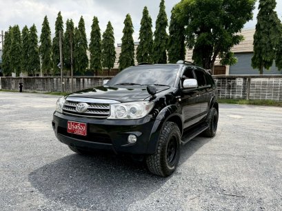 2011 Toyota Fortuner 2.7 V เบนซิน+LPG เกียร์ออโต้