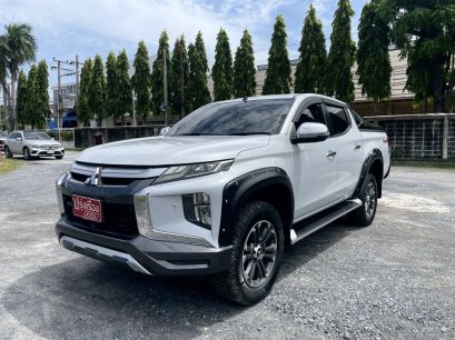 2019  Mitsubishi Triton Double Cab 2.4 GT Premium Plus เกียร์ออโต้