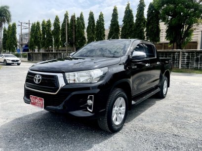 2019 Toyota Revo 2.4 E Prerunner Double Cab เกียร์ธรรมดา