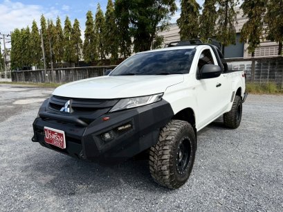 2020 Mitsubishi Triton  2.4  4WD Single Cab  เกียร์ออโต้