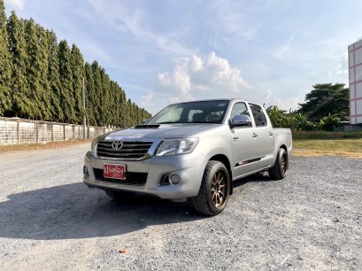 2015 Toyota Hilux Vigo 2.5 G Double cab เกียร์ธรรมดา สีเทา