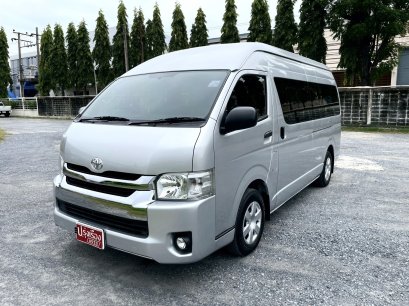 2017 Toyota Commuter 3.0 D4D เกียร์ธรรมดา