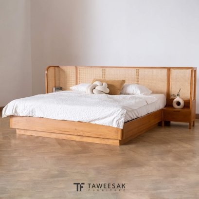 เตียงไม้สัก BE300