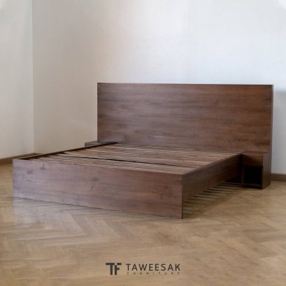 เตียงไม้สัก BE304