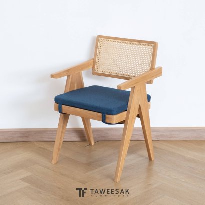 เก้าอี้ไม้สักแท้เพิ่มเบาะ พนักพิงหวาย CH149