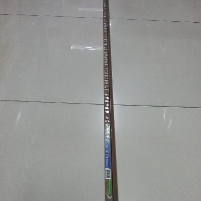 คิ้วจระเข้โค้งกลาง สีน้ำตาลทะเลทราย