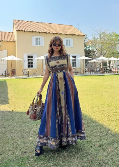 Maxi dress  จากผ้าไทลื้อ