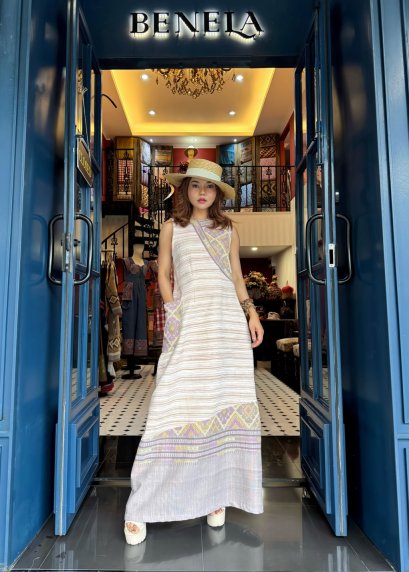 Maxi Dress จากผ้าฝ้าย ด้ายเข็นมือ ทอมือ  ย้อมสีธรรมชาติ ของดี จ.ขอนแก่น x ผ้าไทลื้อ จ.น่าน