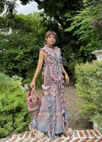 Raffle Maxi Dress ตัดเย็บจากผ้าไทลื้อ จ.น่าน  x ผ้ามัดหมี่ลพบุรี