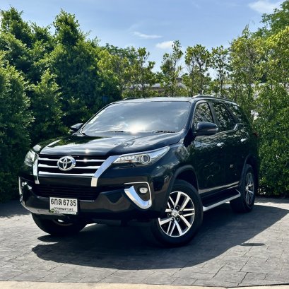 TOYOTA FORTUNER 2.4 V ปี60