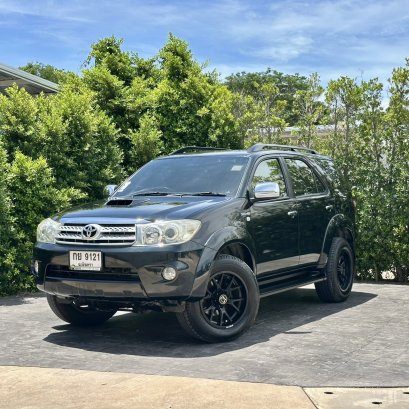 TOYOTA FORTUNER 3.0 V ปี53