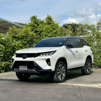 TOYOTA FORTUNER 2.8 LEGENDER ปี65