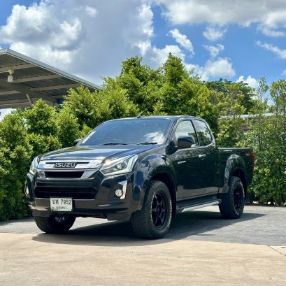 ISUZU D-MAX CAB 3.0 VCROSS Z 4WD ปี62