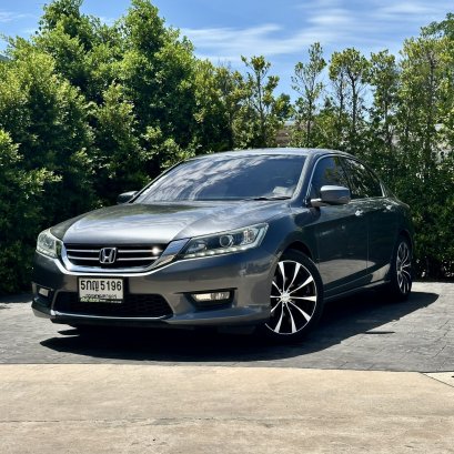 HONDA ACCORD 2.0 EL ปี59