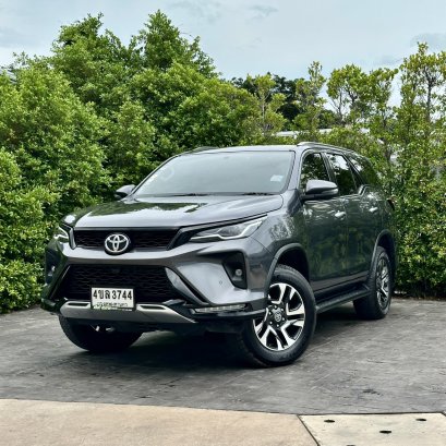 TOYOTA FORTUNER 2.4 LEADER G ปี66