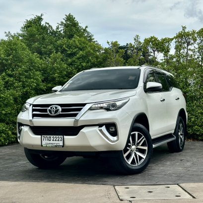 TOYOTA FORTUNER 2.4 V ปี61