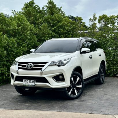 TOYOTA FORTUNER 2.8 TRD SPORTIVO (BLACK TOP) ปี60