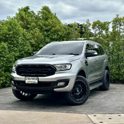 FORD EVEREST 2.2 TITANIUM + ปี60