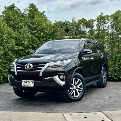 TOYOTA FORTUNER 2.8 V 4WD ปี59