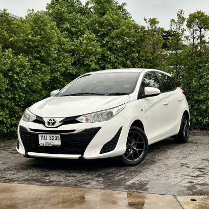TOYOTA YARIS 1.2 J ปี61