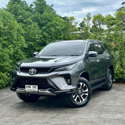 TOYOTA FORTUNER 2.4 LEADER V ปี66