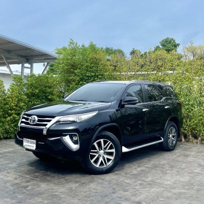 TOYOTA FORTUNER 2.8 V ปี61