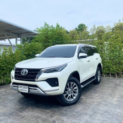 TOYOTA FORTUNER 2.4 V 4WD ปี64