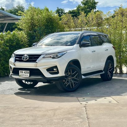 TOYOTA FORTUNER 2.8 TRD SPORTIVO 4WD (BLACKTOP) ปี62