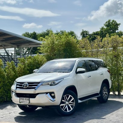 TOYOTA FORTUNER 2.4 V ปี61
