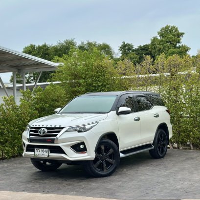 TOYOTA FORTUNER 2.8 TRD SPORTIVO ปี61