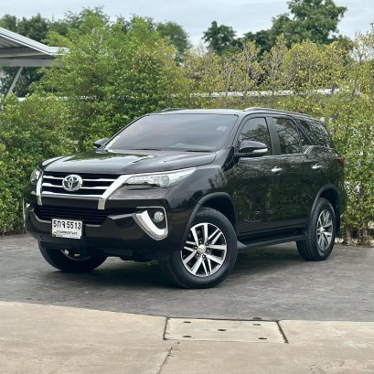 TOYOTA FORTUNER 2.8 V 4WD ปี59