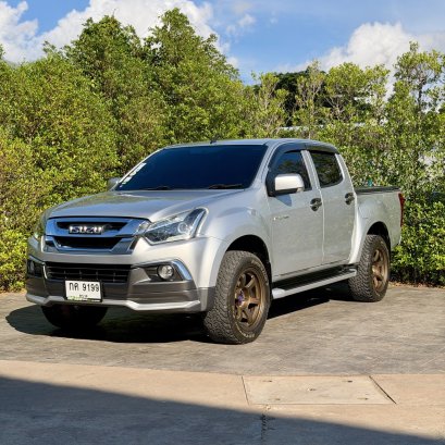 ISUZU D-MAX 4DR 1.9 HI-LANDER Z ปี60
