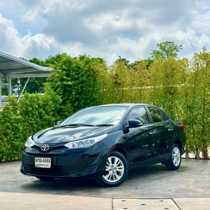 TOYOTA YARIS ATIV 1.2 E ปี63