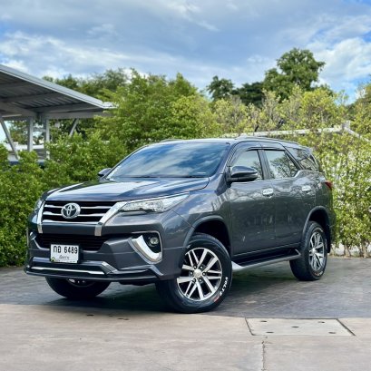 TOYOTA FORTUNER 2.4 V ปี62