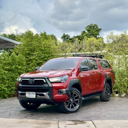TOYOTA HILUX REVO 4DR 2.4 PRERUNNER ROCCO ปี63