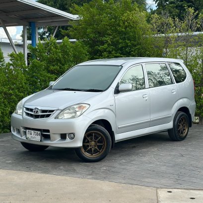 TOYOTA AVANZA 1.5 E ปี55
