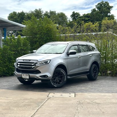 ISUZU MU-X 3.0 ULTIMATE 4WD ปี65
