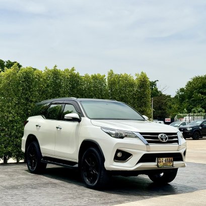 TOYOTA FORTUNER 2.8 TRD SPORTIVO ปี60