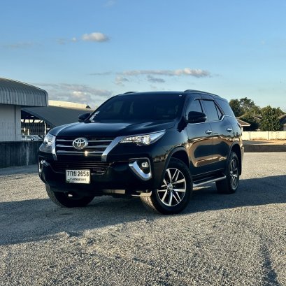 TOYOTA FORTUNER 2.8 V ปี61