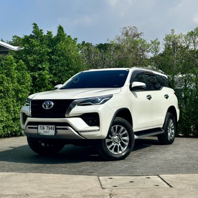 TOYOTA FORTUNER 2.4 V 4WD ปี63
