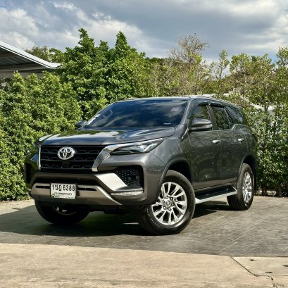 TOYOTA FORTUNER 2.4 V ปี63
