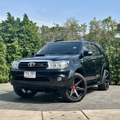 TOYOTA FORTUNER 3.0 V ปี52