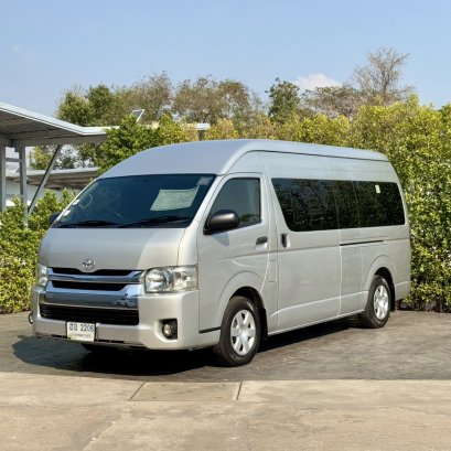 TOYOTA COMMUTER 3.0 ปี61