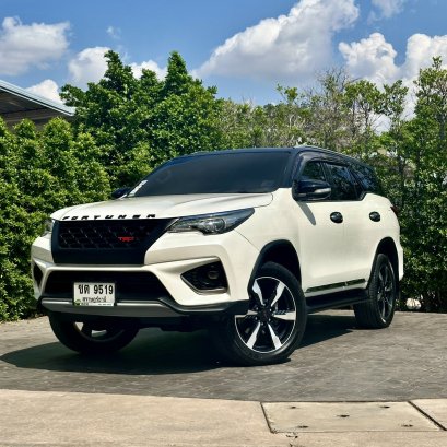 TOYOTA FORTUNER 2.8 TRD SPORTIVO (BLACK TOP) ปี59